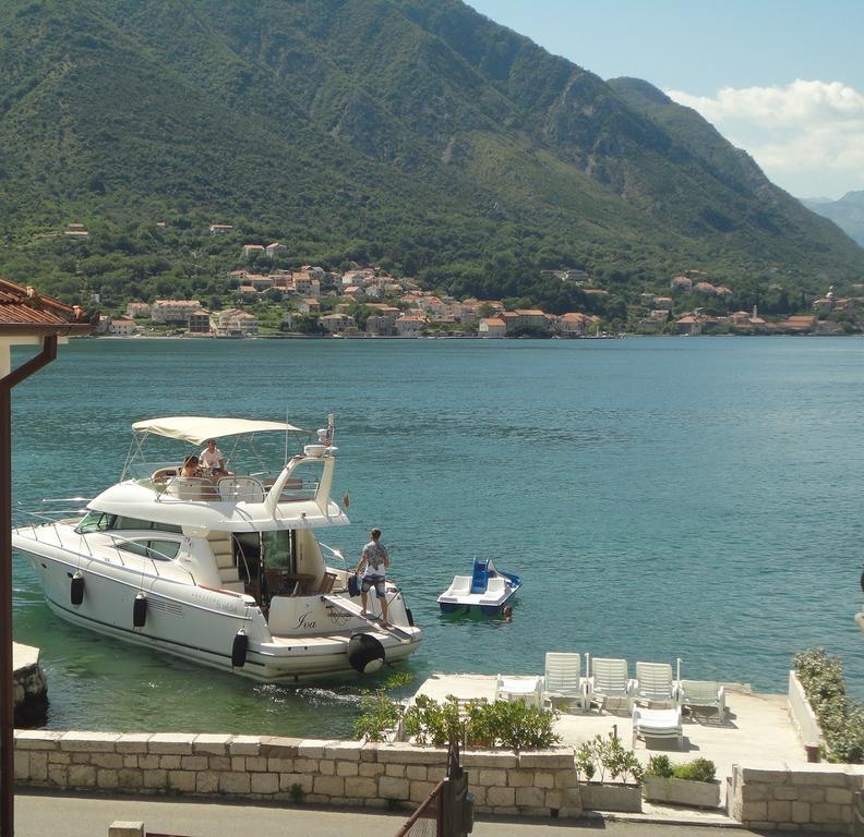 Apartment The Sea Coast Kotor Bagian luar foto