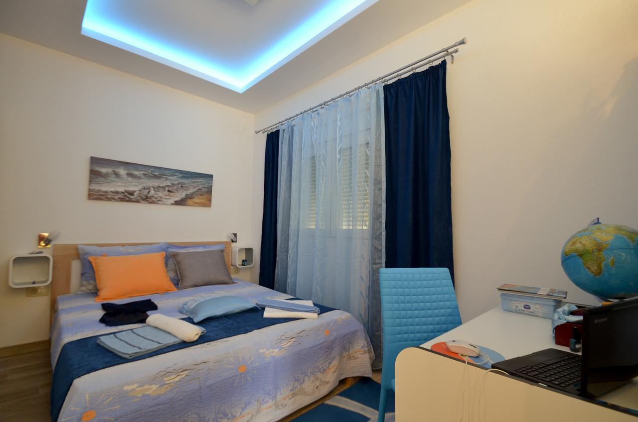 Apartment The Sea Coast Kotor Bagian luar foto