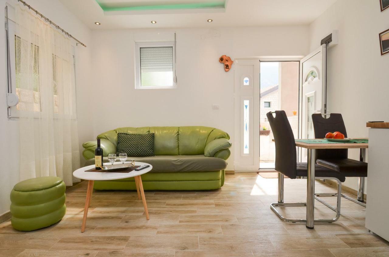Apartment The Sea Coast Kotor Bagian luar foto