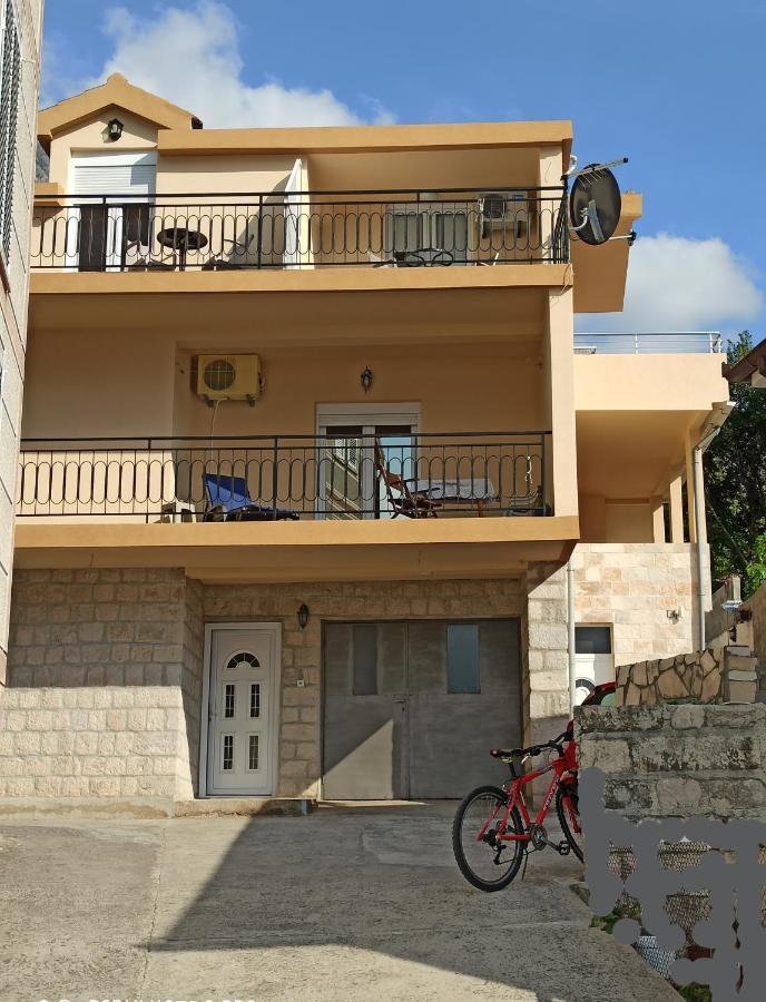 Apartment The Sea Coast Kotor Bagian luar foto